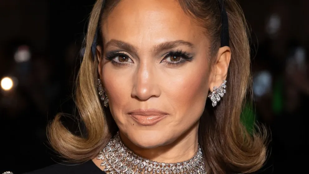 Jennifer López, más sensual que nunca a sus 54 años: las fotos más explosivas