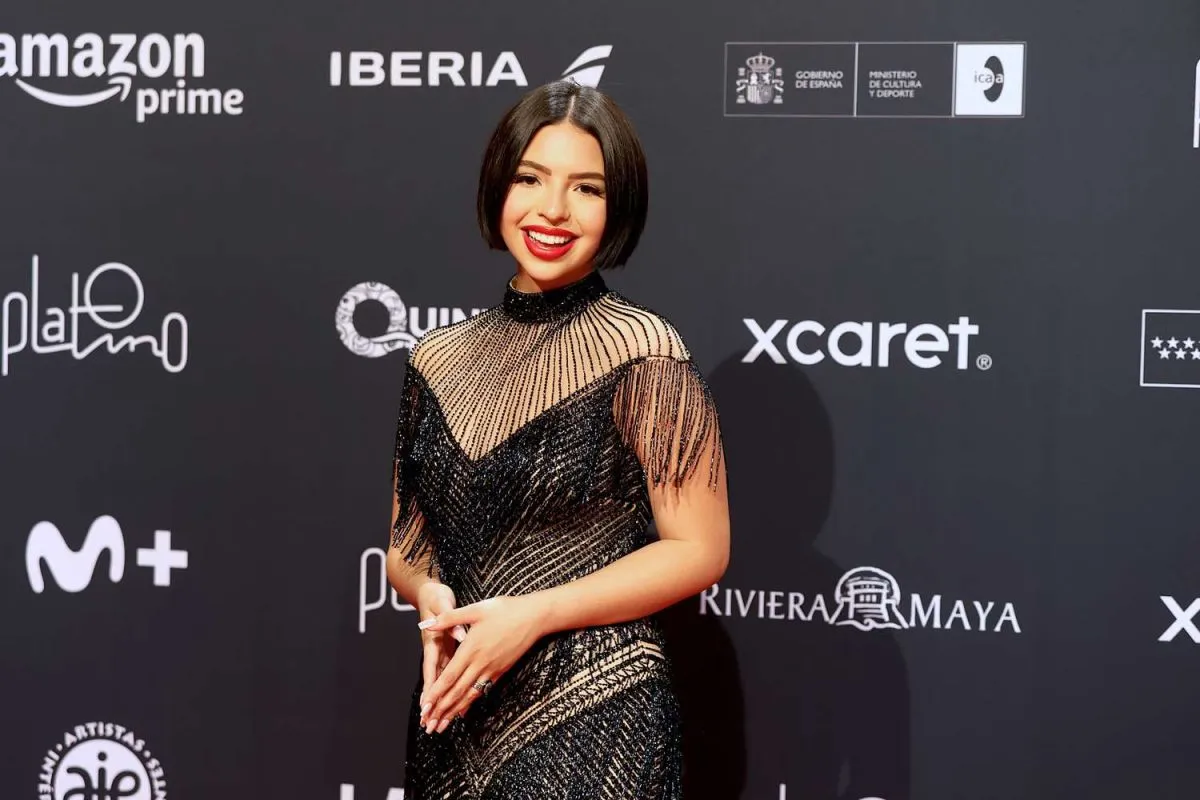 &Aacute;NGELA AGUILAR