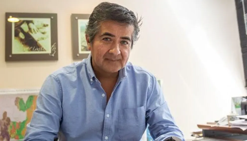 Gustavo Carrizo dejó su puesto en el IPV y volvió a ocupar su banca en el Senado provincial