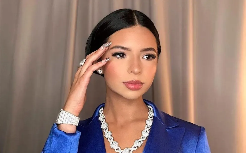 Ángela Aguilar ya no se esconde y lanza tremenda indirecta a Cazzu