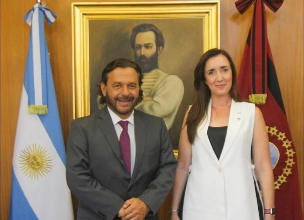 VICTORIA VILLARRUEL EN SALTA