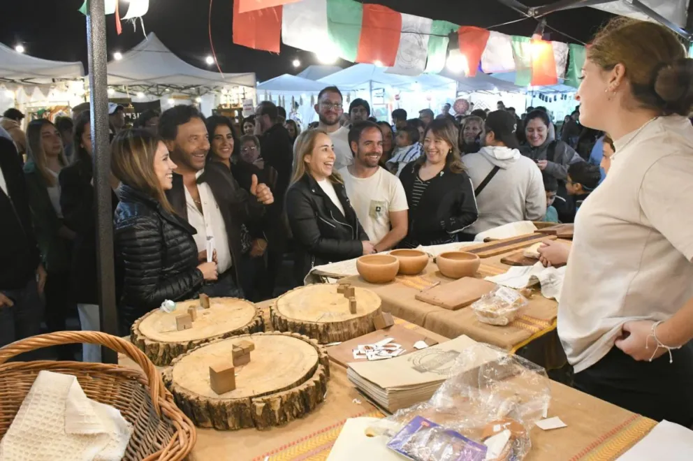 Gustavo Sáenz visitó la Feria Potencia 2024: “es un éxito”
