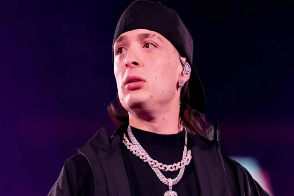 Peso Pluma sufre accidente durante concierto en Nueva York: estado de salud actualizado
