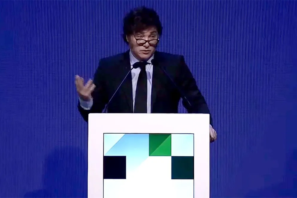 El virulento discurso de Javier Milei mientras se trata la ley Bases: "Me van a tener que sacar muerto de la Rosada"