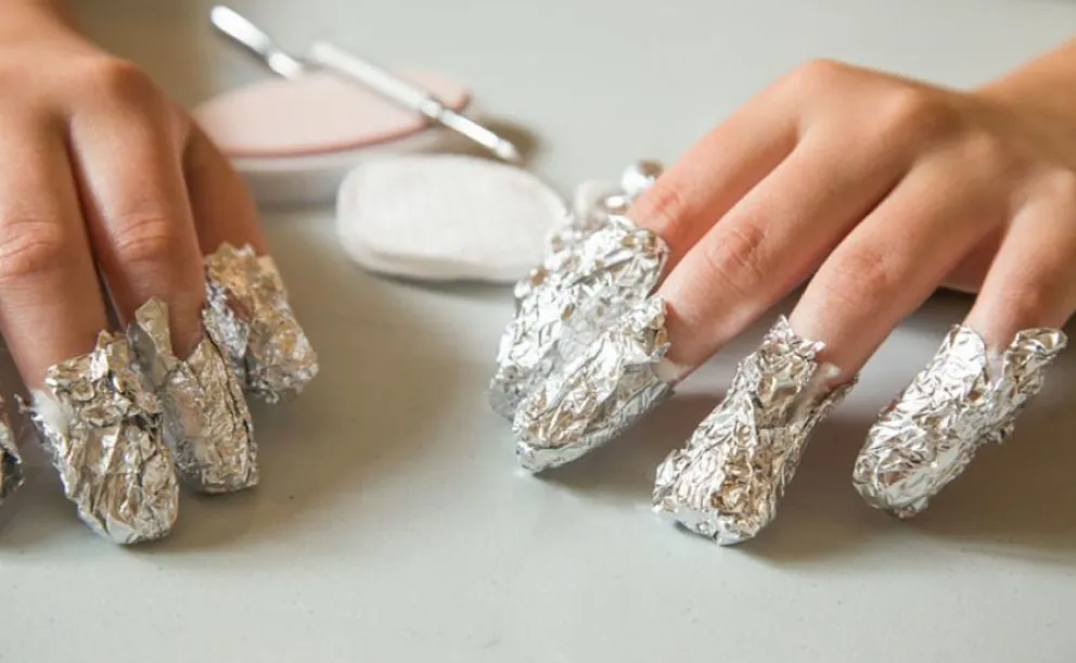 u&ntilde;as de gel-truco