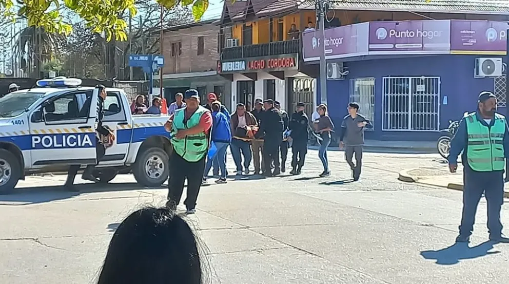 Violento accidente en Metán: un motociclista fue trasladado de urgencia al hospital