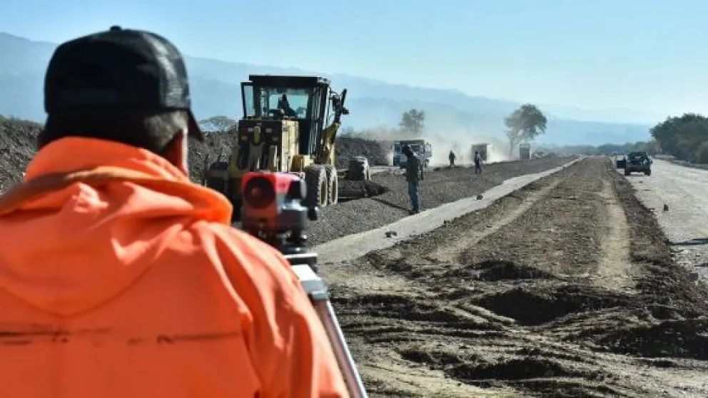 Obras públicas: construyen una nueva avenida urbana en zona norte