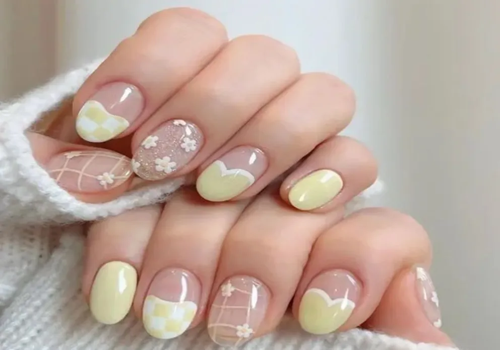 Descubrí la última tendencia en Nail Art coreano: colores, estilos y diseños para todas las edades