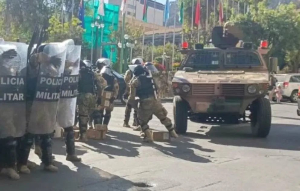 Intento de Golpe de Estado en Bolivia: el Presidente destituyó a la cúpula de las Fuerzas Armadas