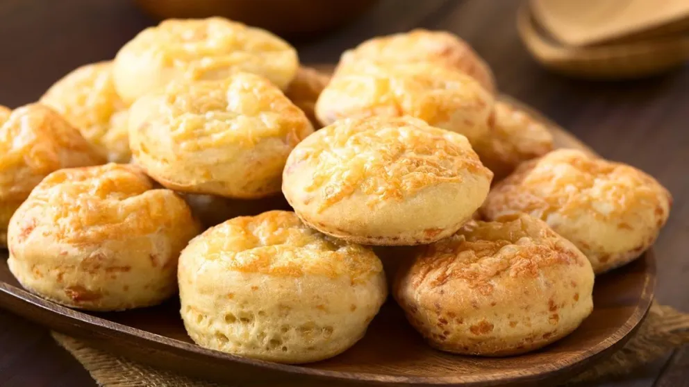 Descubrí la deliciosa receta de galletas de queso: te salvarán la merienda por su rápida preparación