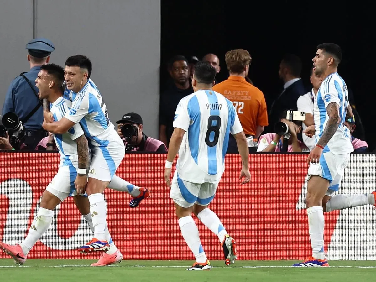 Argentina vence a Perú