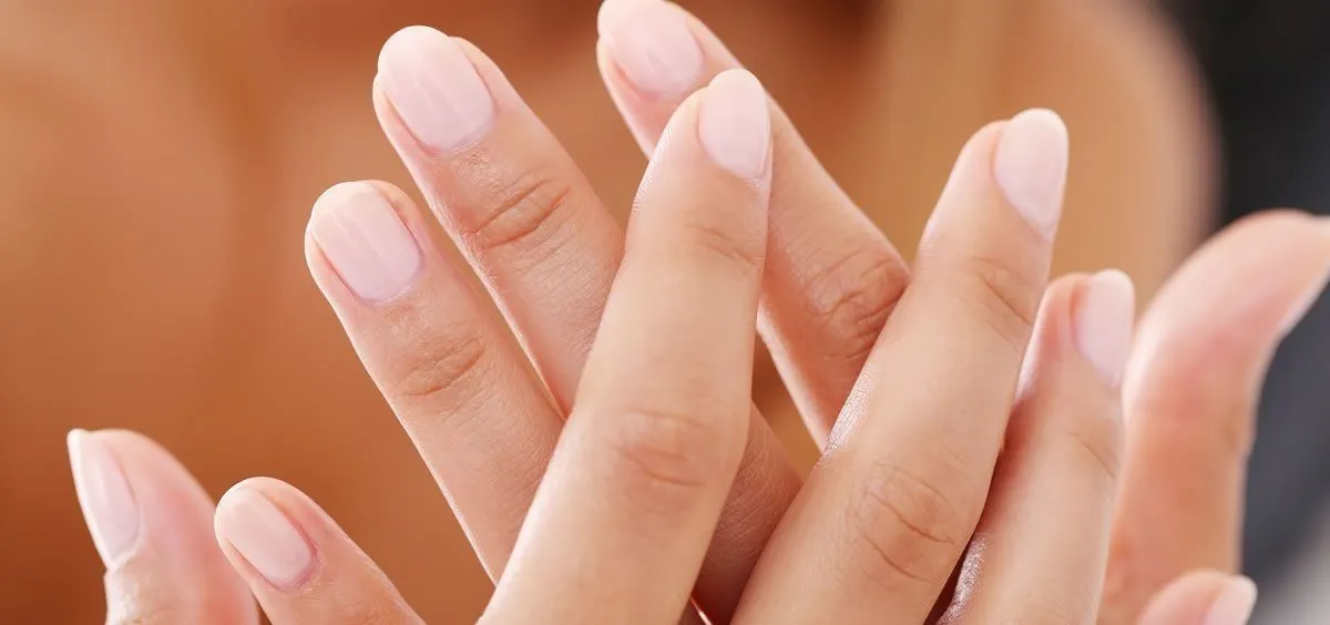u&ntilde;as largas y fuertes-Nail Art