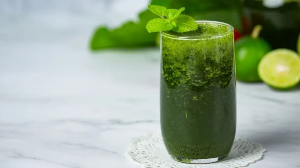 Este es el increíble secreto para quemar grasas: un licuado verde milagroso muy fácil de hacer