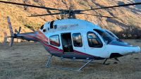 En helicóptero, trasladaron a un salteño accidentado en la cima del cerro