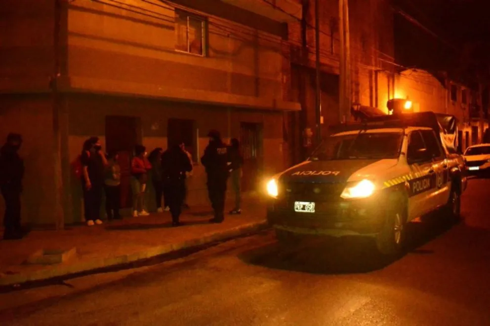 Policía