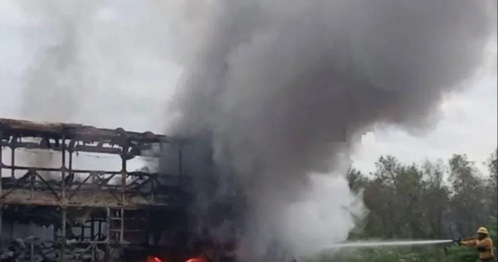 Terror en Ruta Nacional 34: se incendió un colectivo en el que viajaban estudiantes salteños
