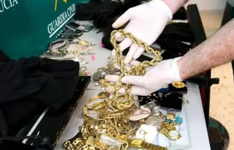 Robo de Joyas