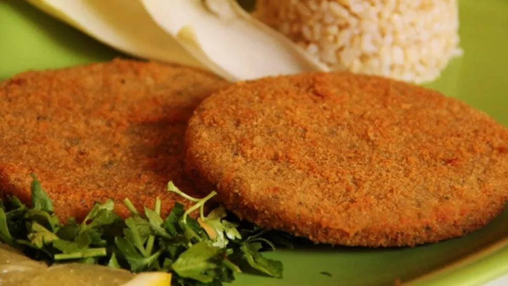 Esta es la ingeniosa receta de milanesas de mortadela: una alternativa deliciosa y accesible