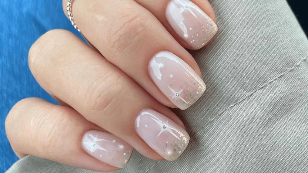 Nail Art-milky nails