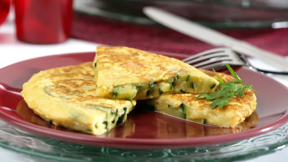 Sorprendé a tu familia con esta receta de tortilla de zucchini: tan deliciosa que no podrán resistirse 