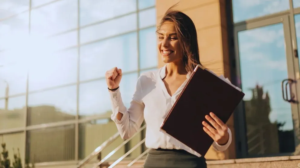 El sorprendente ritual que es tendencia en TikTok para conseguir trabajo: te damos los detalles