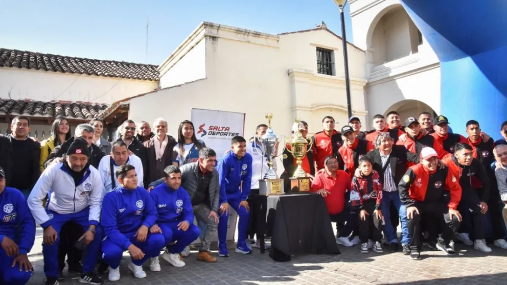 La Copa Salta 2024 ya tiene a sus campeones: Aviación de Orán y Atlético Chicoana se vistieron de fiesta