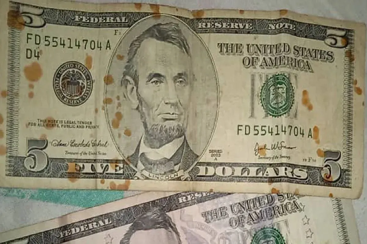 D&oacute;lar