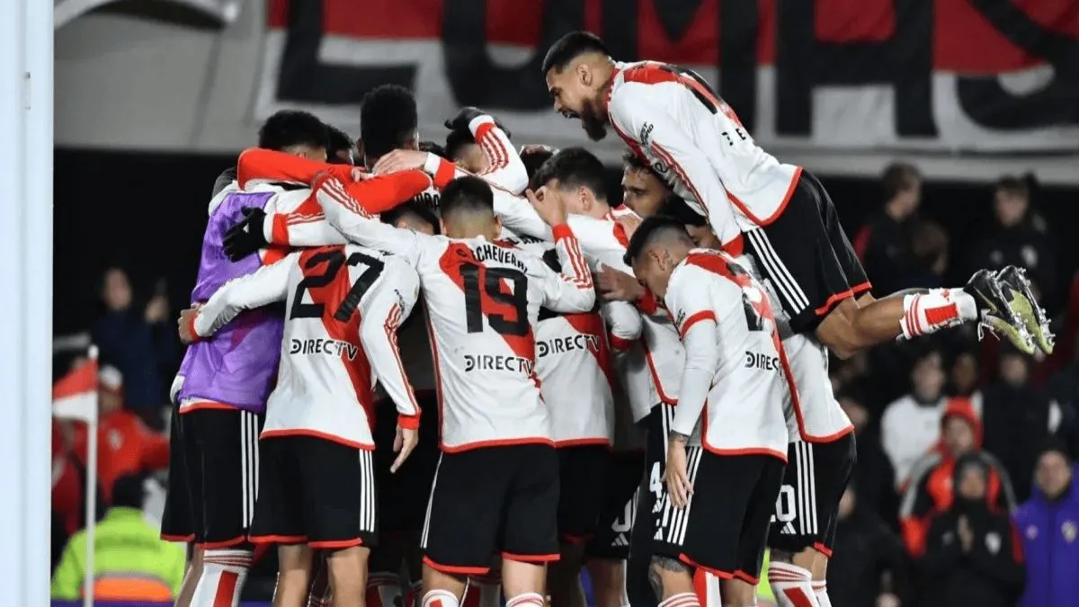 River Plate vs Lan&uacute;s 