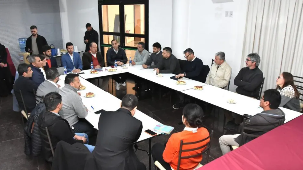 Ludopatía en menores: el Gobierno de Salta convocó a proveedores de Internet para colaborar
