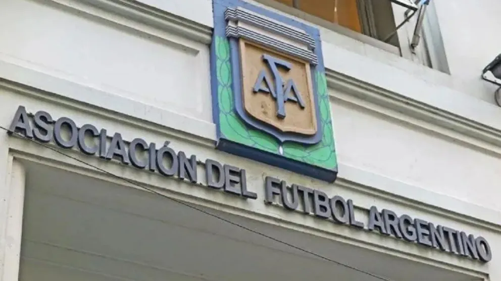 París 2024: la AFA elevó un reclamo a la FIFA tras del escándalo en los Juegos Olímpicos