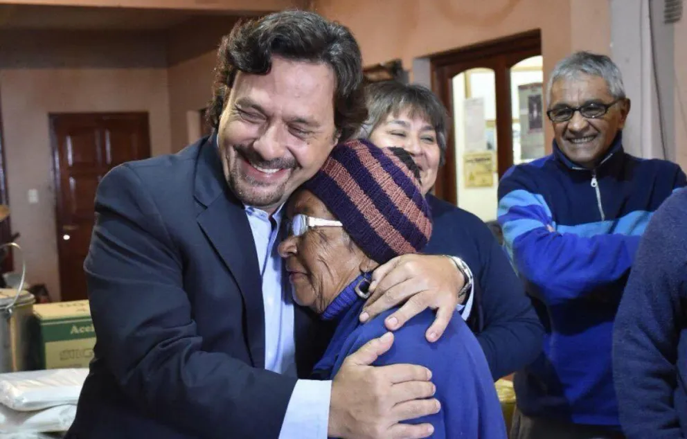Gustavo Sáenz celebró el Día de los Abuelos: "Ellos dejan huellas en nuestros corazones y son el motor de las familias"