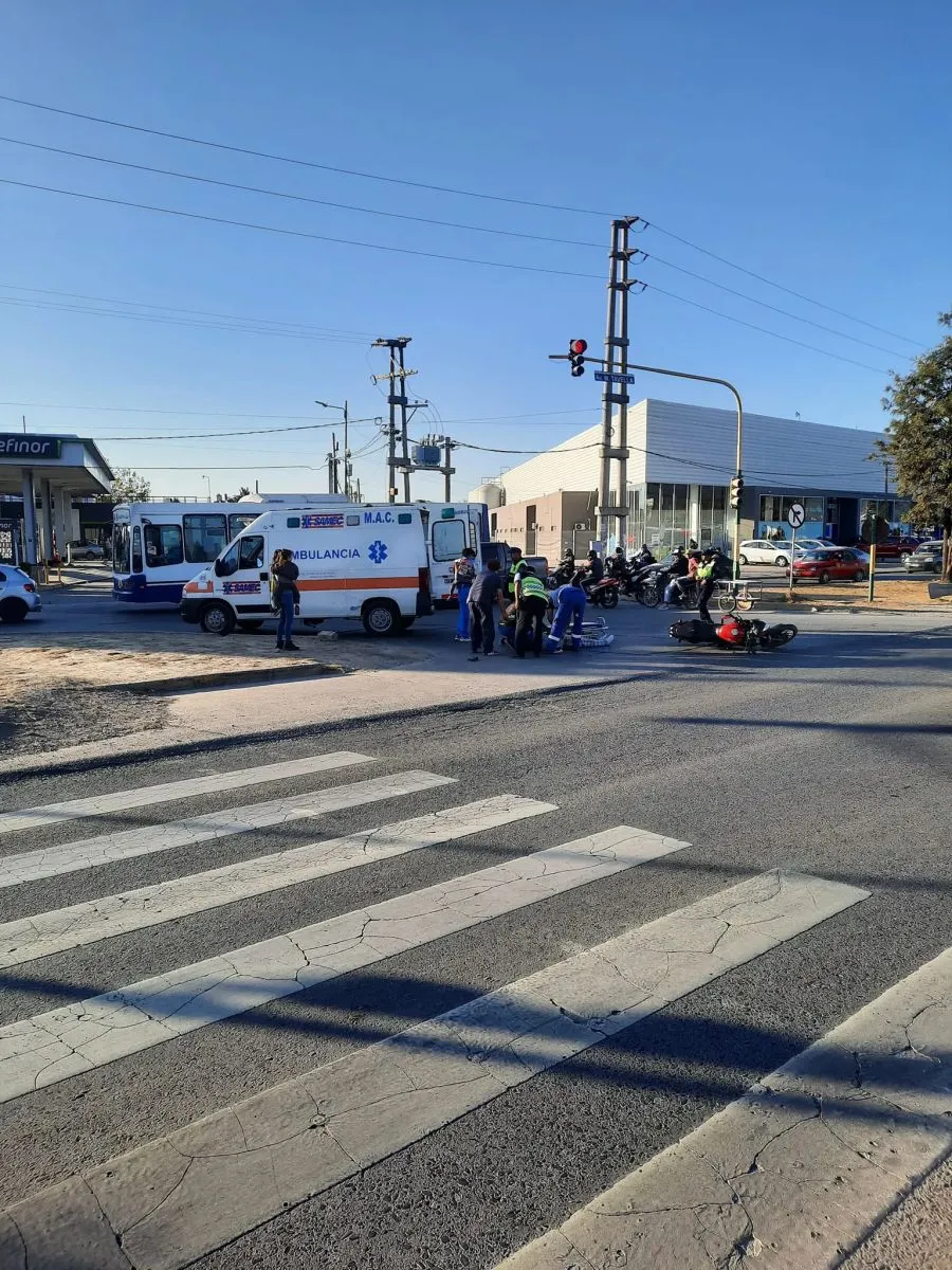 Accidente en Avenida Tavella 