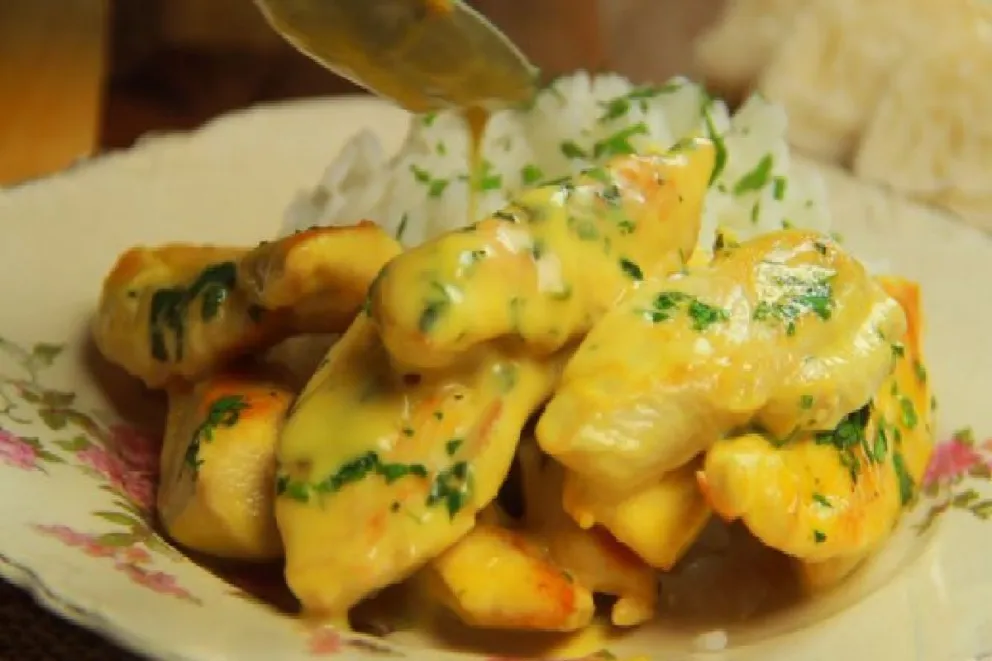 Pollo a la Crema: la receta exprés y deliciosa que conquista paladares en Argentina