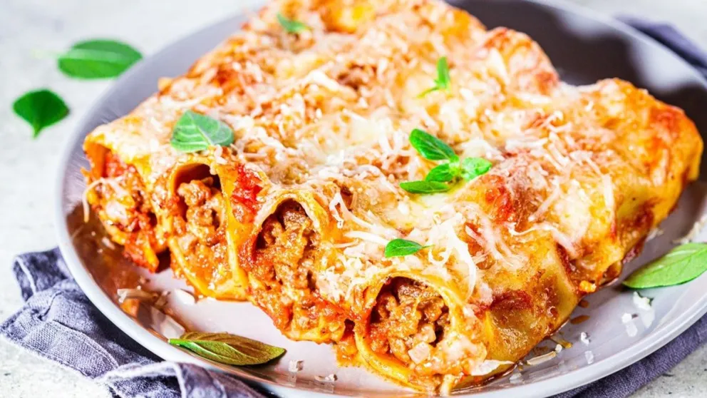 La receta que necesitas en invierno: deliciosos canelones de jamón y ricota para calentar el día