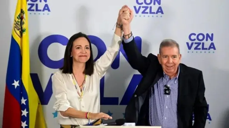 Edmundo Urrut&iacute;a