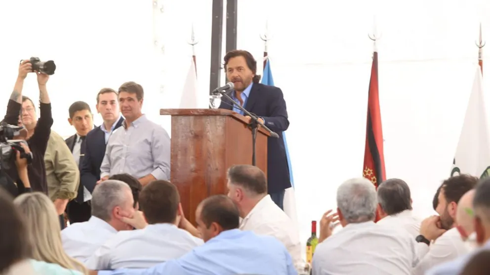 En la Fiesta Provincial del Tabaco, Gustavo Sáenz reafirmó su compromiso con el sector tabacalero