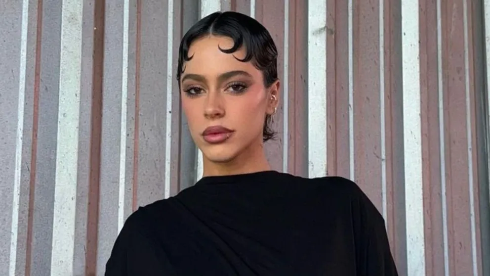 Tini Stoessel deslumbra en Italia: nuevo look playero y atuendo atrevido
