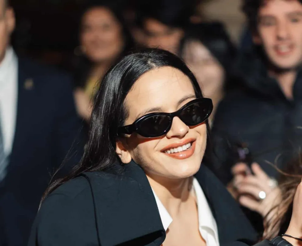Rosalía sigue llevando el nombre de Rauw Alejandro en la piel, la foto que lo demuestra
