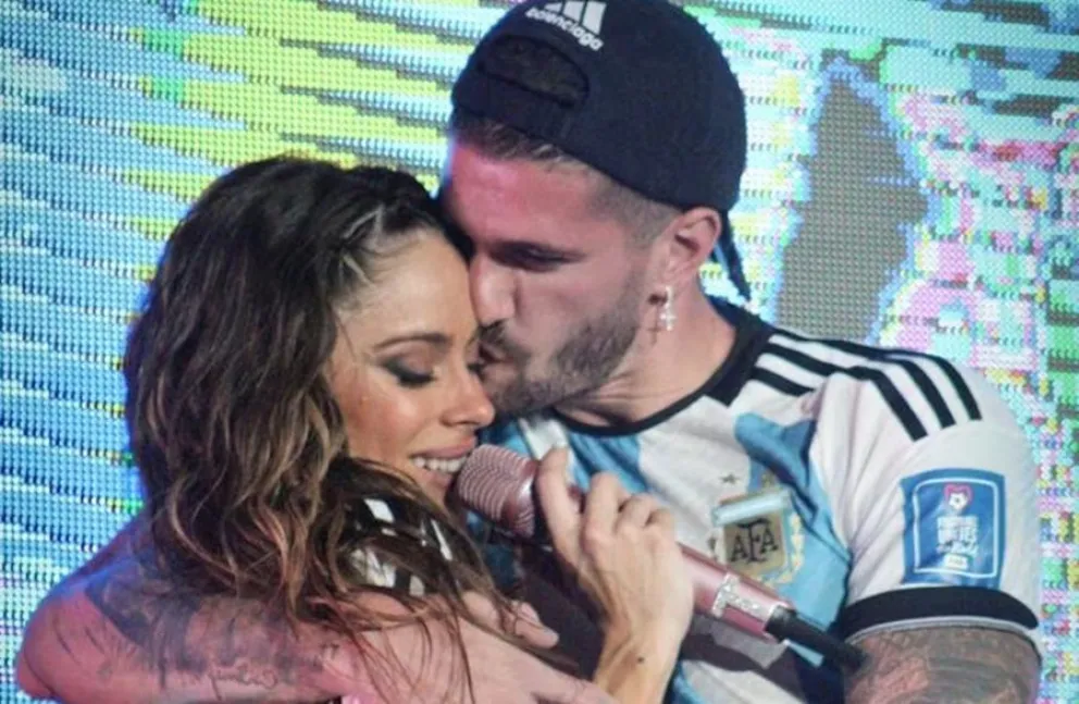 Tini Stoessel-Rodrigo de Paul