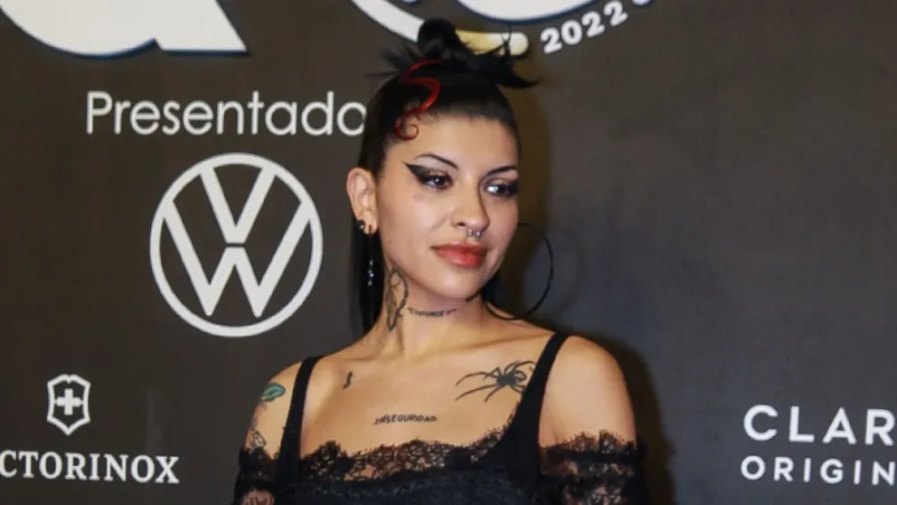 Cazzu provocaría una nueva batalla con Christian Nodal por su última decisión