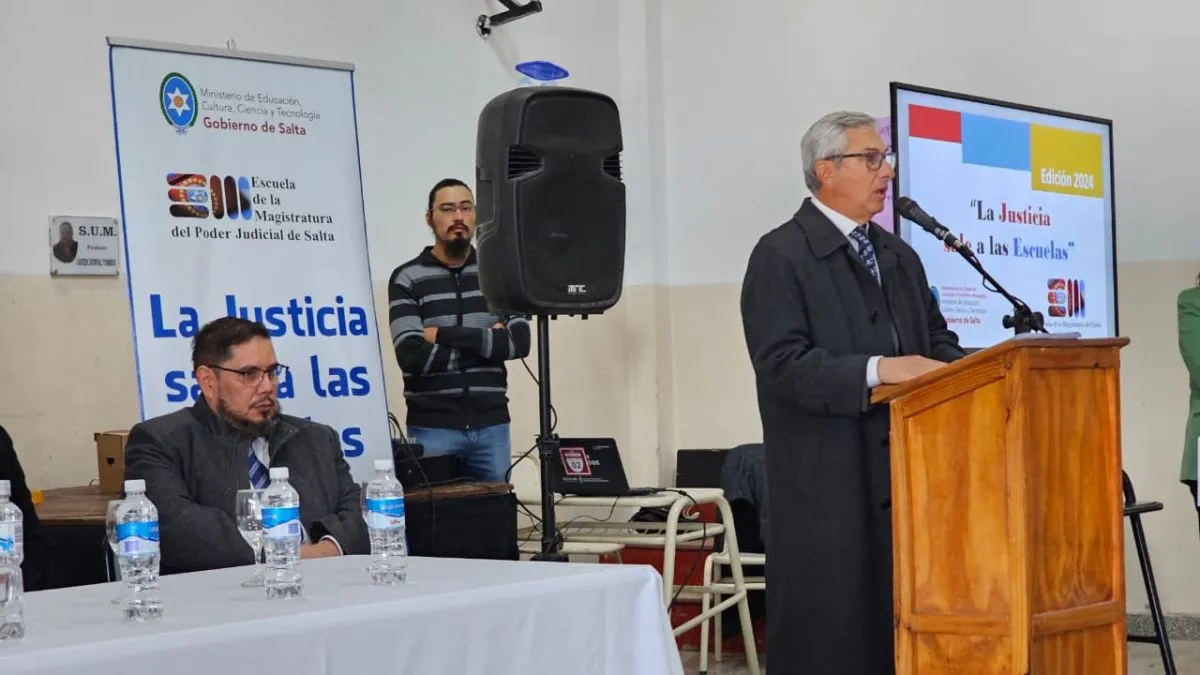 La justicia sale a las Escuelas
