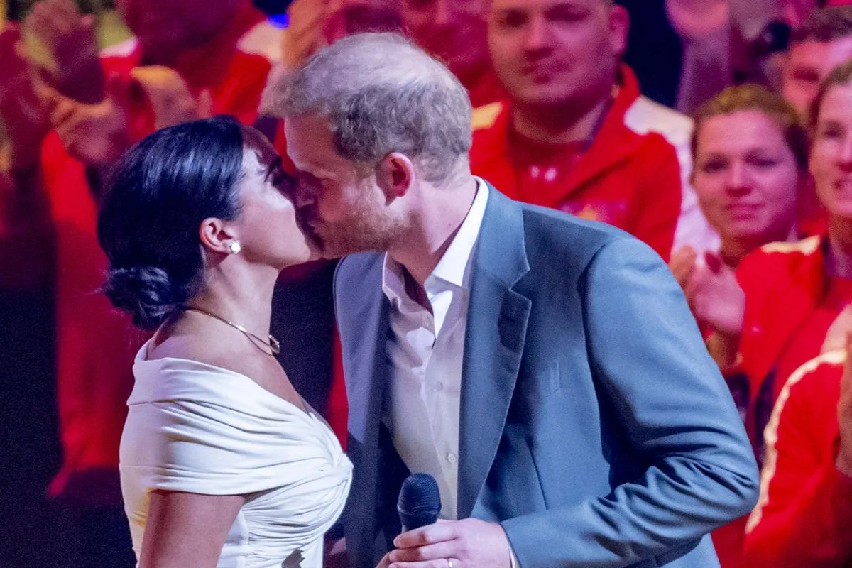 PRINCIPE HARRY Y MEGHAN