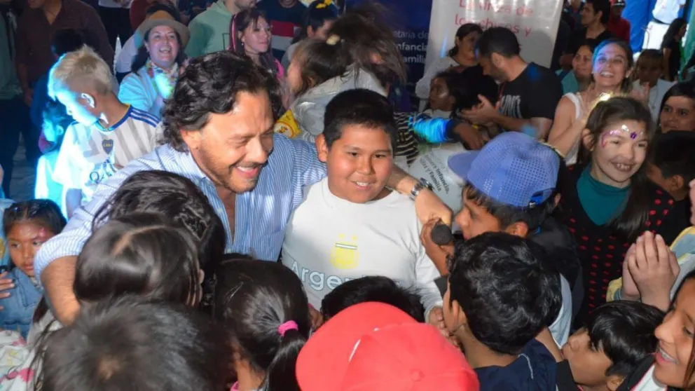 Gustavo Sáenz celebró el Día de las Infancias junto a más de 400 niños en el Parque San Martín