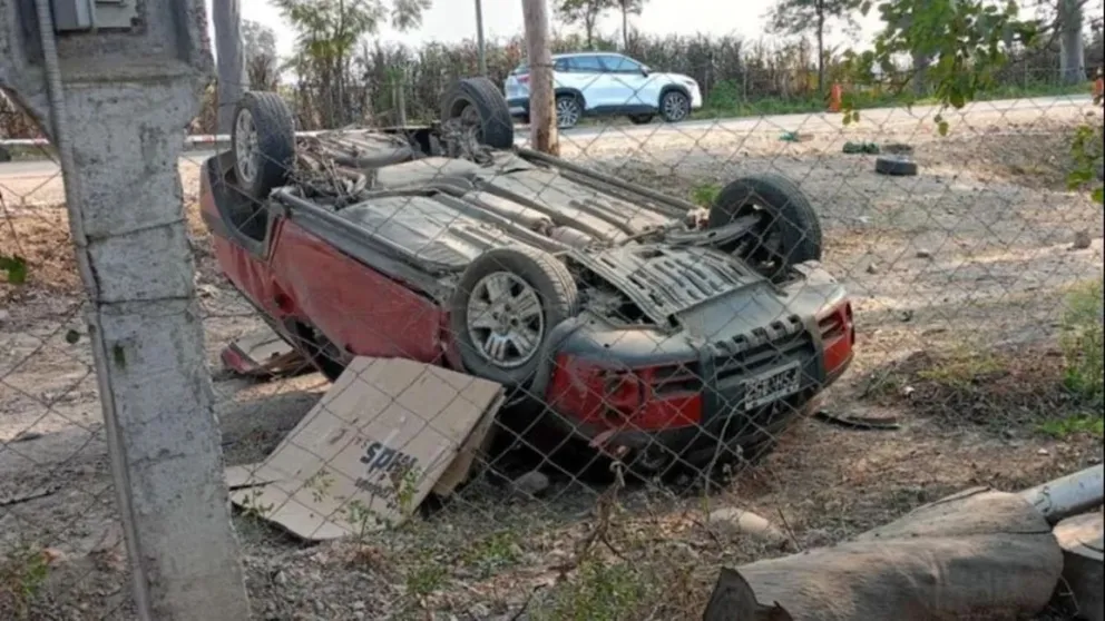Trágico accidente en la ruta 12: un auto volcó en el camino entre General Güemes y Campo Santo