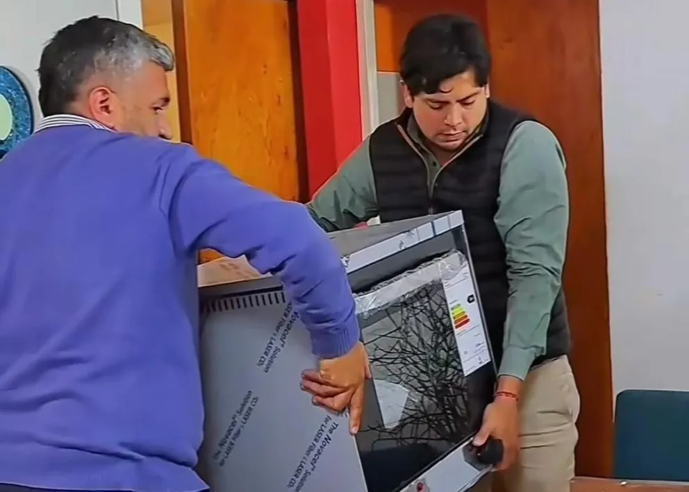 Entrega de herramientas: Franco Hernández Berni ratificó su compromiso con los emprendedores de Tartagal