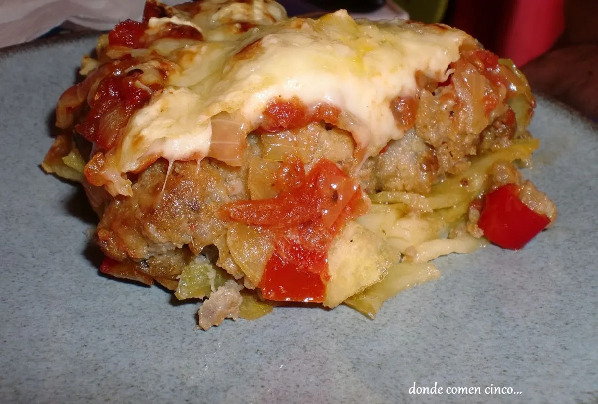 PASTEL DE ALBONDIGAS