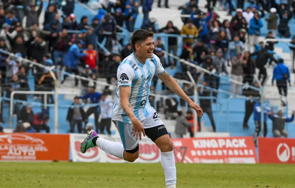 Gimnasia y Tiro aniquiló a Aldosivi y se consagró en la zona de repechaje