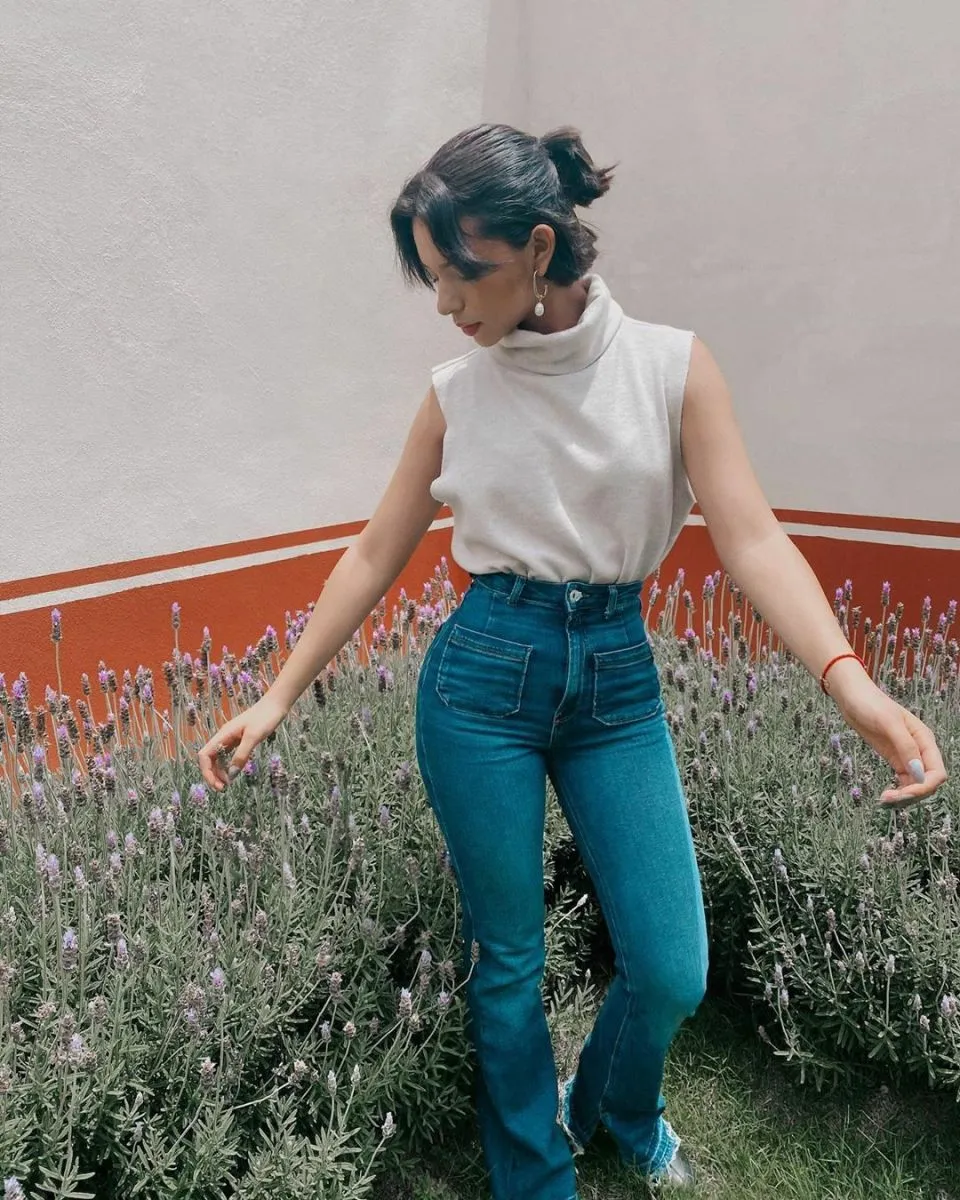 &Aacute;NGELA AGUILAR