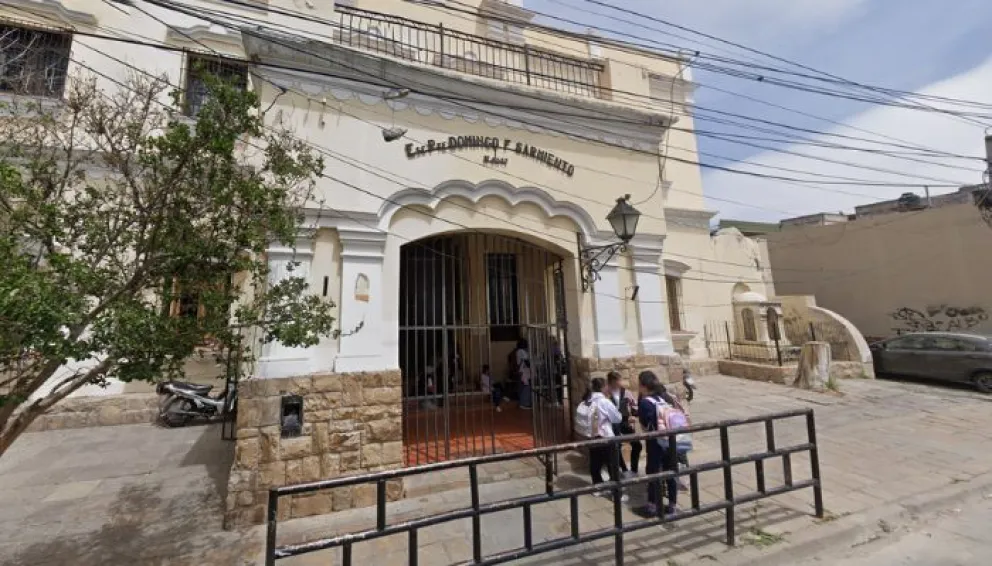 Escuela Sarmiento: sin certezas sobre la intoxicación, los alumnos volverán a clases en un nuevo edificio