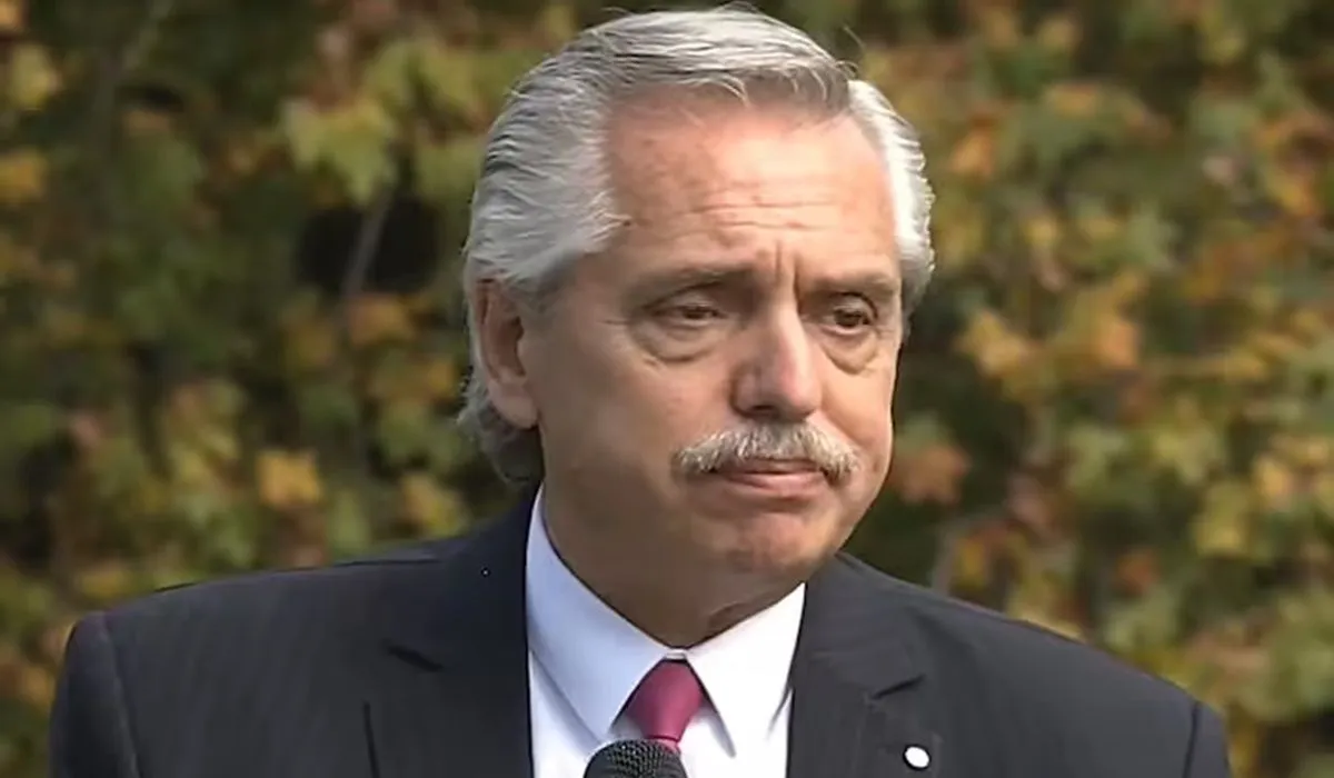 Alberto Fern&aacute;ndfez